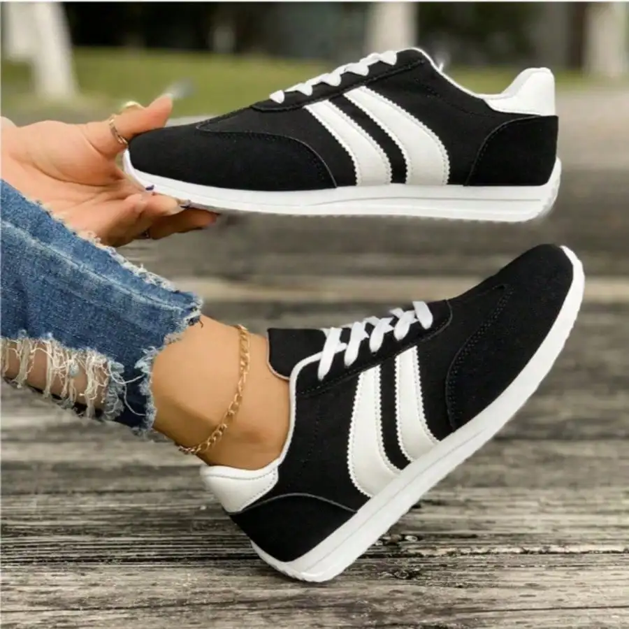 Women Striped Retro Casual Sneakers Lightweight Soft Sole Walking Shoes, Breathable Low Top Flats Lace Up Fashion Athletic Trainers, Non Slip Comfortable Daily Footwear for Shopping Travel Gym Outdoor Street Wear