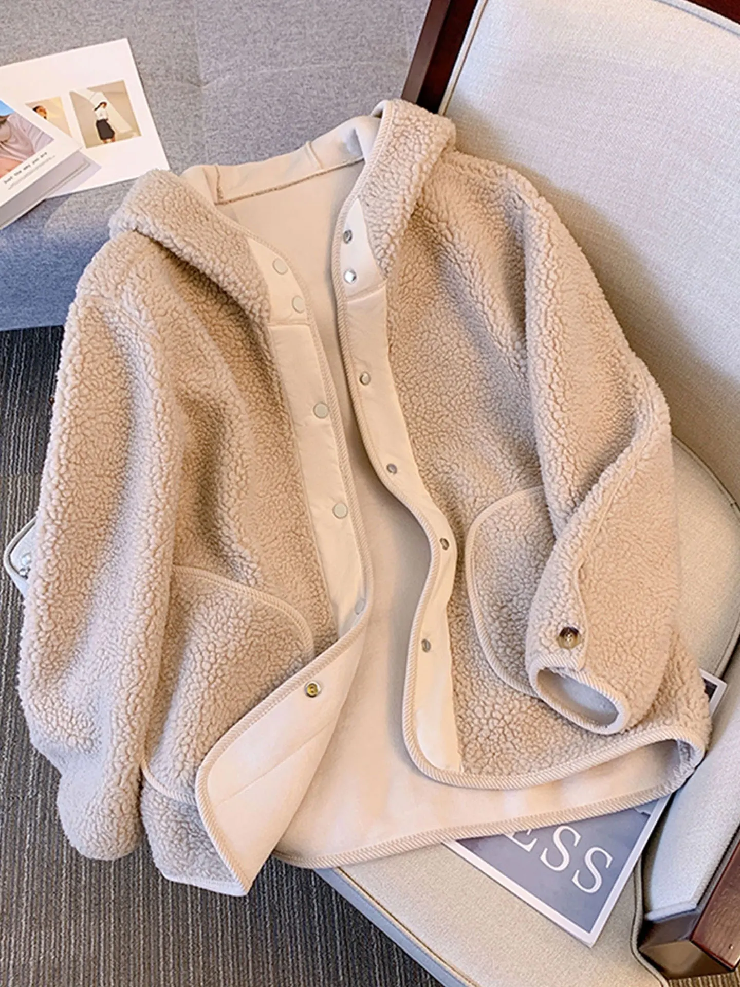 

Женская куртка из меха ягненка, осень-зима, свободная одежда больших размеров, повседневная корейская версия, длинное пальто све, верхняя одежда