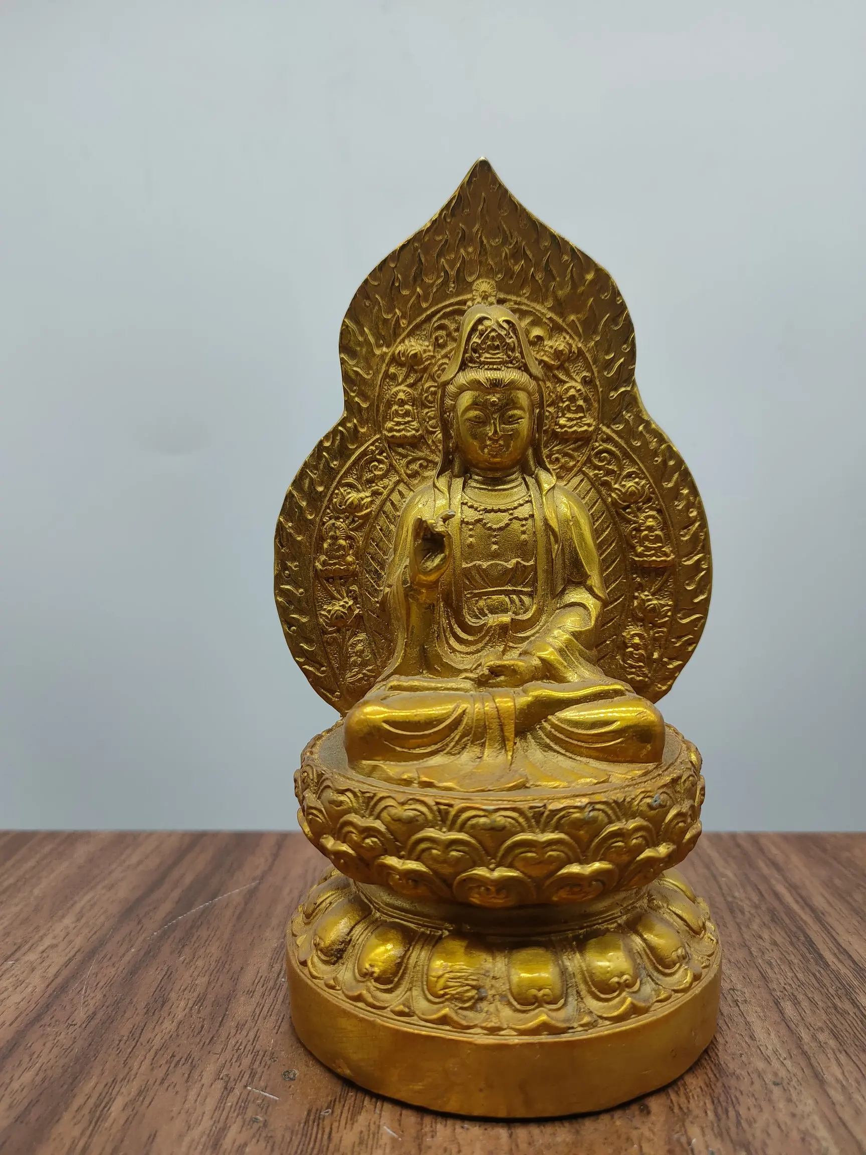 

China brass Gilding buddha statue sculpture guanyin Maitreya Buddha Inferno king fengshui figurer metal crafts decoration