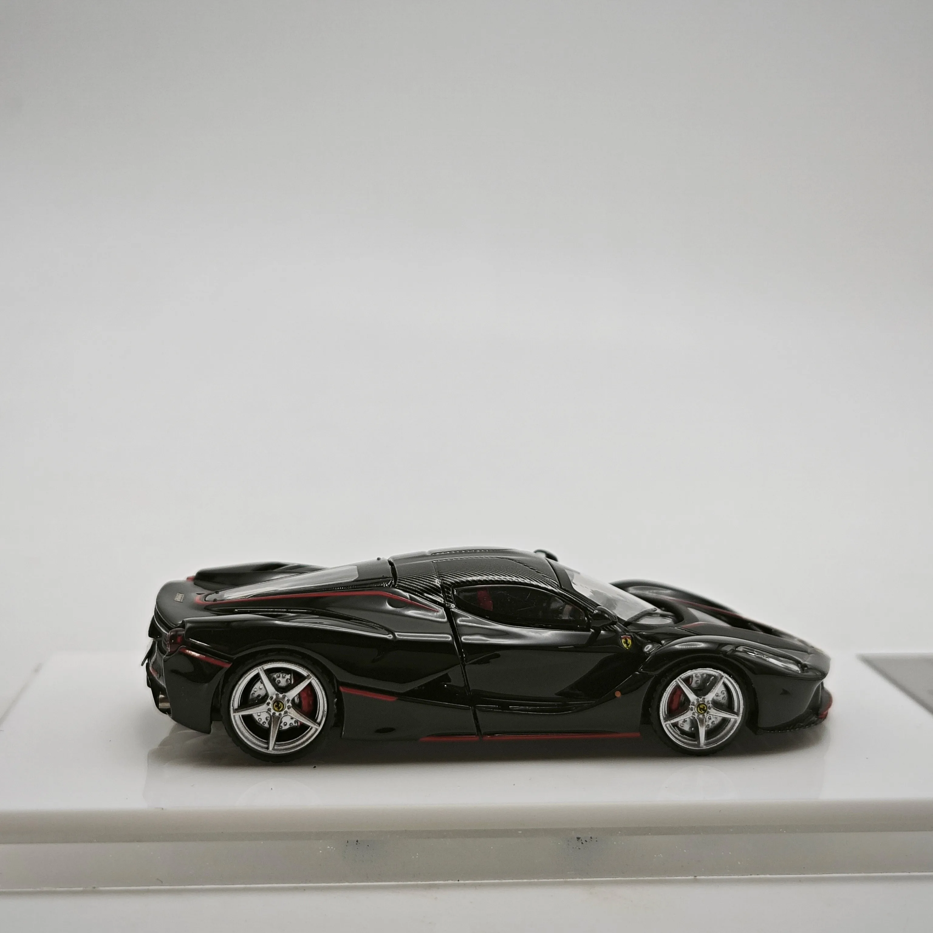 Modelo de Carro Alloy Street Buster SB 1:64 F150 Preto com Tampa Traseira do Motor Abrível