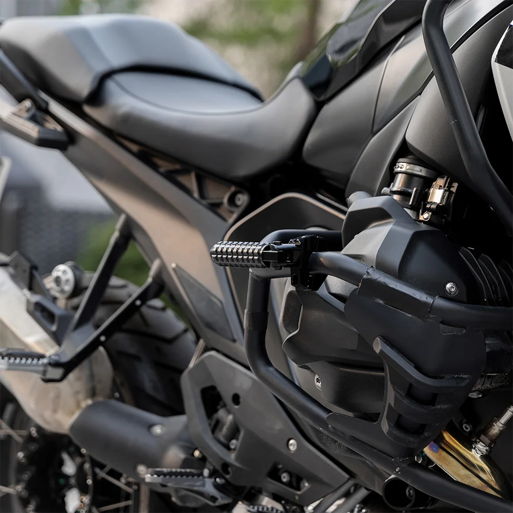 Universelle 22-32mm Motorrad-Crashbar-Fußstütze für Street-Cruise-Bikes, passend für BMW R1200GS R1250GS F850GS F750GS Zubehör – Detail 4