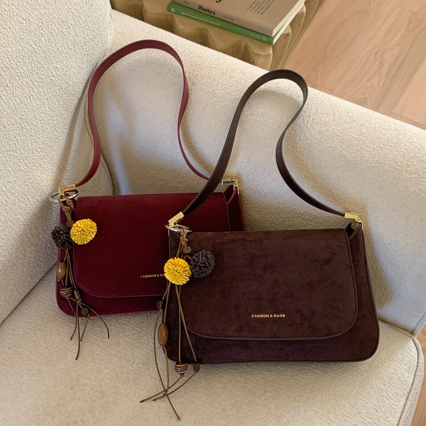 

Chic 2025 Quilted Crossbody Bag for Women, Elegant Top Handle Sling, Fashionable Bag with Inner Pockets for Travel & Dating​