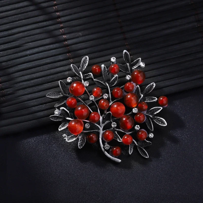 Red Rhinestone Trees Brooch Natural Stone Pin Vintage Bouquet Clothes Clip Brooches and Pins for Women Wedding Accessories