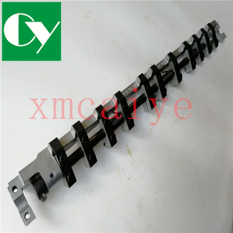 

FreeShipping 1 PCS 69.014.003F High Quality GTO52 Delivery Gripper Bar Spare Parts