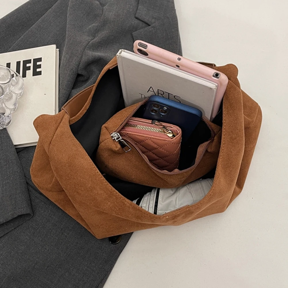 Autumn and Winter Vintage Women Bag Large Capacity Suede Shoulder Bag Casual Commuter Bag Retro Handbags with Pocket Hobo Bag