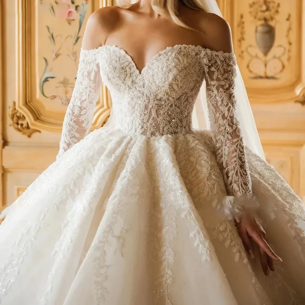 Luxurious White A-Line Lace Decal Women's Wedding Dress Sexy V-Neck Off Shoulder Long Sleeved Ballroom Bride Dress Customized