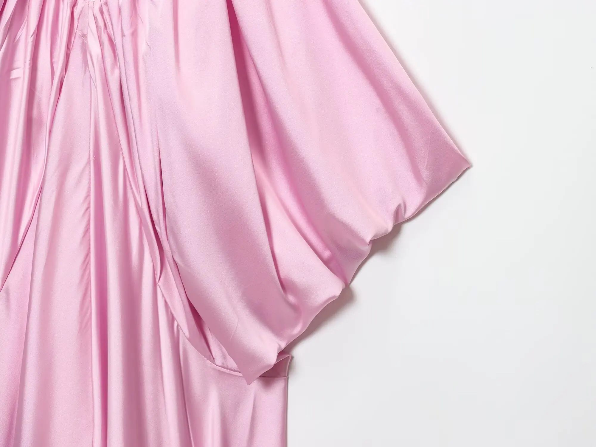 BSAY فستان ستان ملابس نسائية صيف جديد 2025 مثير على شكل حرف v حبال وردي رداء أنيق فرنسي أنيق فستان سهرة طويل