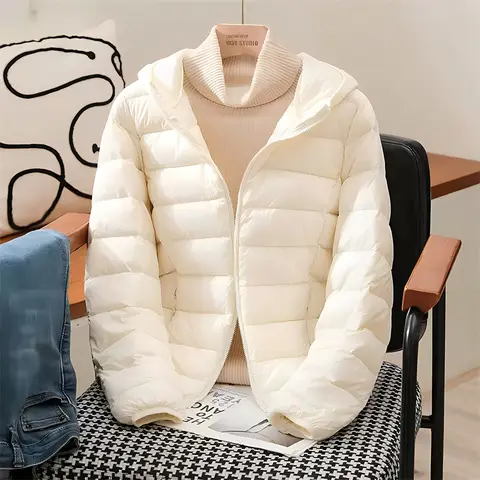 2024 neue Ankünfte Frauen Mit Kapuze Ultra Leichte Packbare Puffer Jacken Herbst Winter Weiße Ente Unten Weiblichen Koreanischen Dünnen Mantel