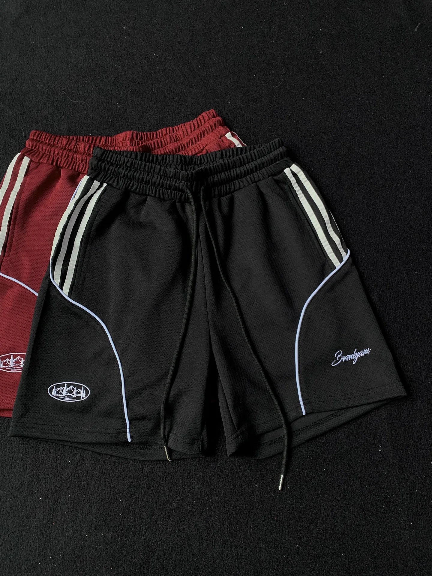 

Мужские спортивные дышащие быстросохнущие свободные летние шорты с вышивкой, повседневные баскетбольные брюки длиной до колена