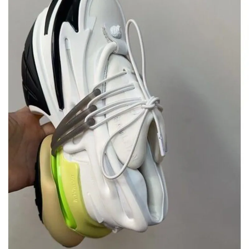 

Classic Brand Comfortable Fashion Sports and Leisure Shoe Designer Thick Soled Walking Outdoor Shoe Anti Slip Walking Shoe