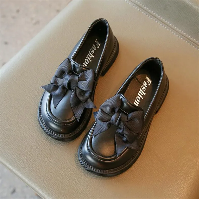 Girls' English Style black Leather Shoes 2023 Little Girl Cute Bow Patent  Leather Princess shoes kids Shallow Mouth Dress shoes - AliExpress 1501