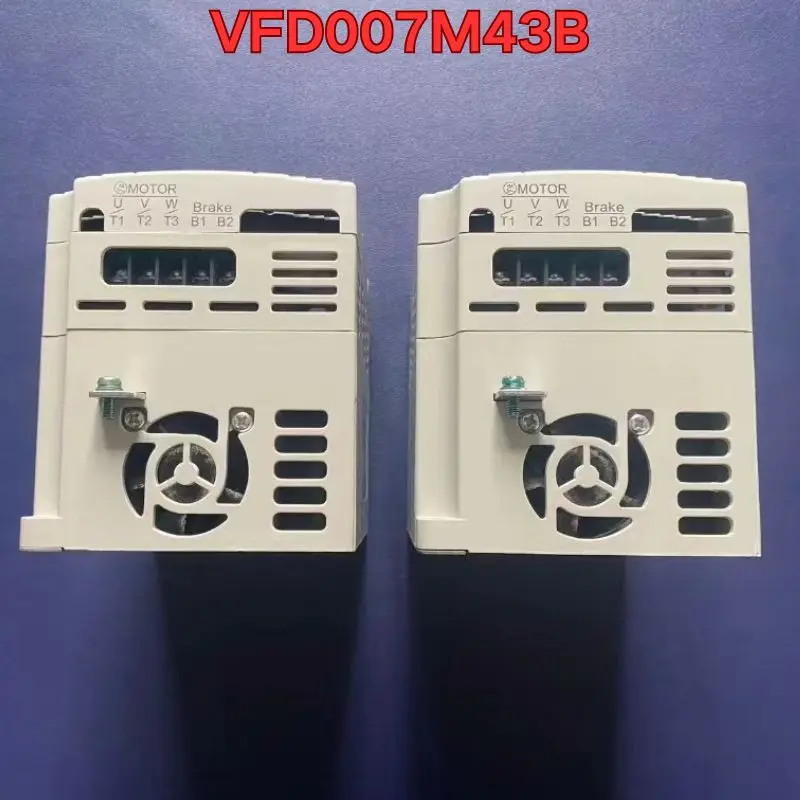 Second-hand inverter VFD007M43B function test is normal