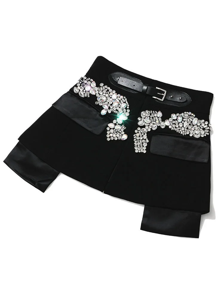 [EAM] High Waist  Black Beading Blingbling Rhinestones Mini Half-body Skirt Women Fashion Tide New Spring Autumn 2024 JY75801