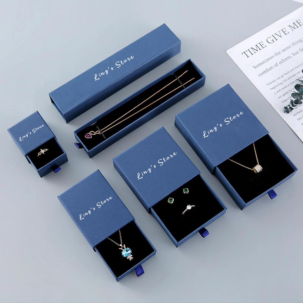 Scatole per cassetti di carta per gioielli con logo personalizzato da 50 pezzi per orecchini ad anello, bracciale, collana con ciondolo, confezione da regalo da viaggio