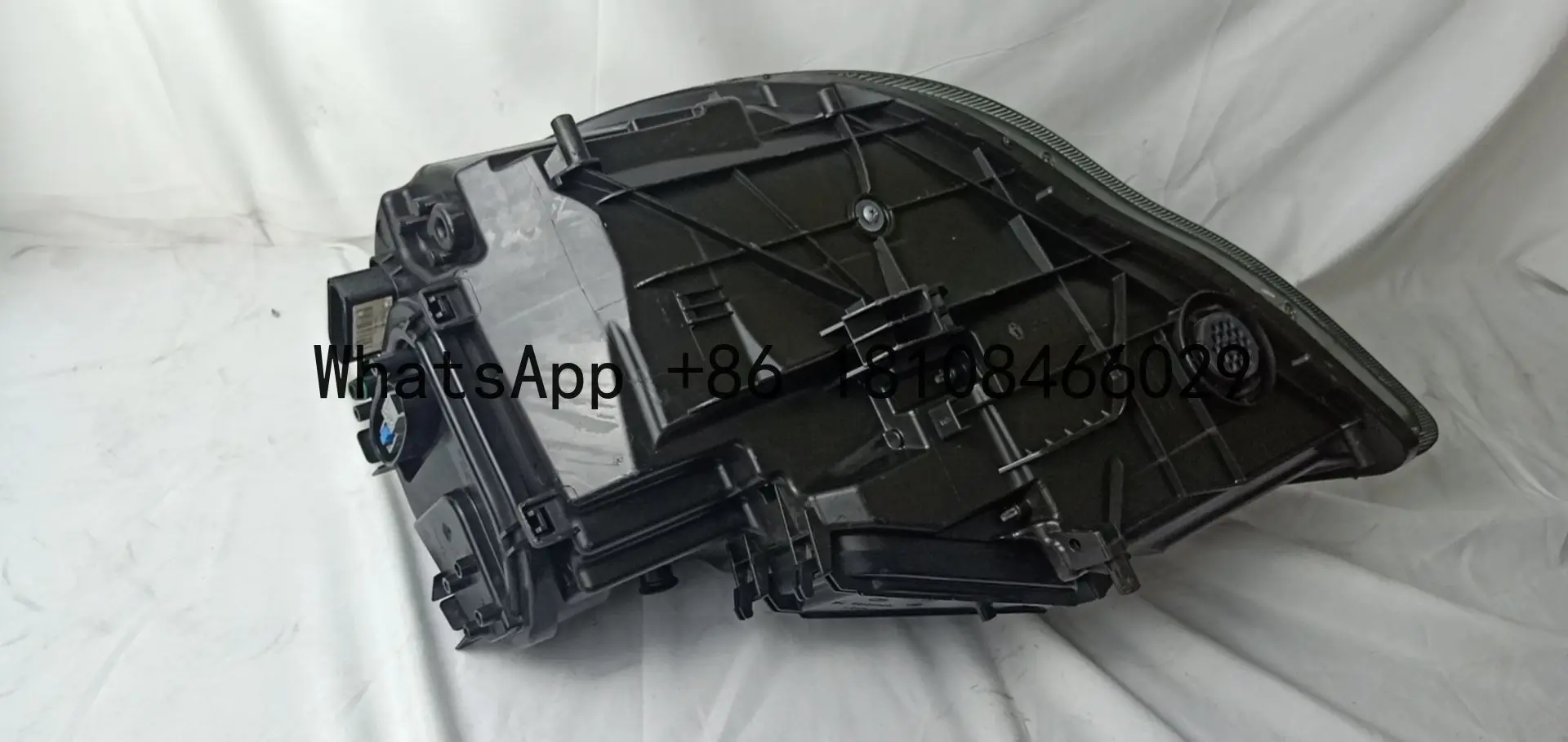 Factory Hot Selling Original Replacement Lights Suitable for Porsche Panamera Hot Selling 100%Waterproof