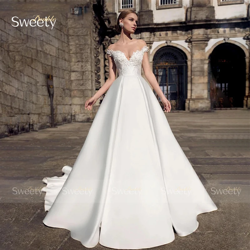 Elegant Wedding Dress Satin With Embroidery Princess Ball Gown O-Neck Full Sleeve Bridedress Lace Up Customized Vestido De Novia
