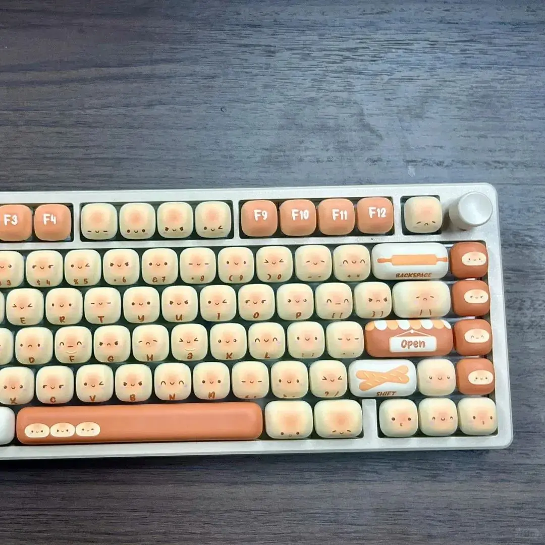 Imagem -04 - Keycap Pão Torrado Redondo Bonito Pbt Amarelo Queimado Sublimação de Cinco Lados Espaço Dividido Pão Cozido no Vapor Faça Você Mesmo 139 Chaves Novo