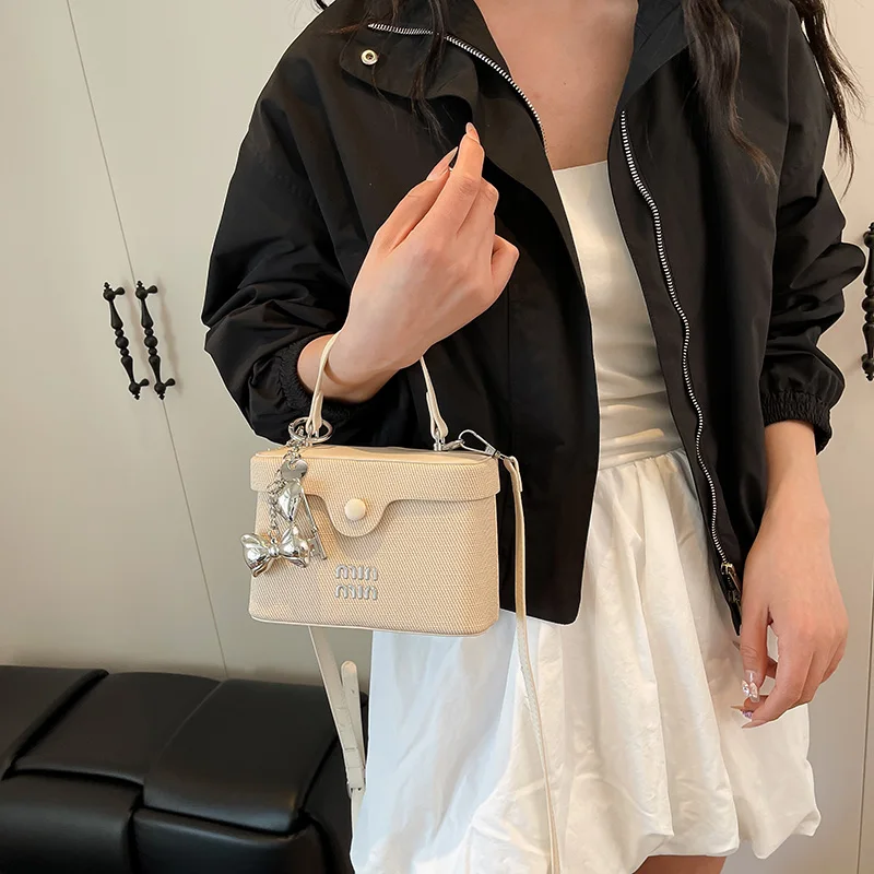 

Сумка для подгузников в уникальном винтажном дизайнерском стиле, элегантная кожаная сумка через плечо для женщин, стильная сумка с большой вместимостью.