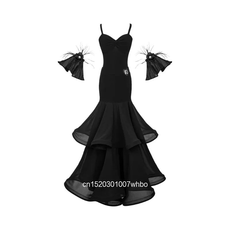 Pas een tweedelige set Latijnse moderne kunstexamendanskostuums aan, dubbellaagse grote schommelrok voor nationale standaarddans