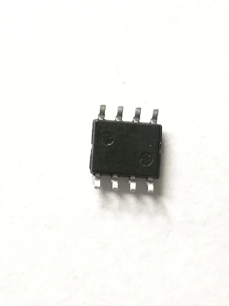 New AD820ARZ-REEL7 SOIC-8 single supply rail-to-rail FET operational amplifier chip