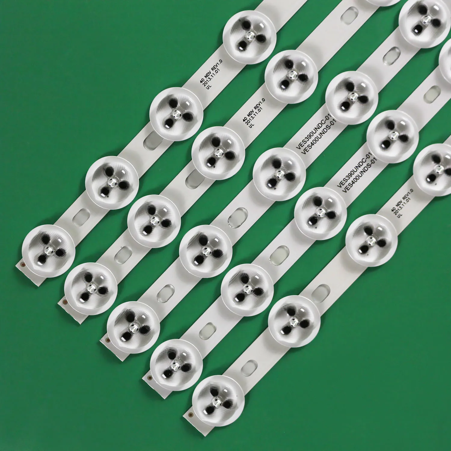 

Светодиодная лента подсветки 353 мм для телевизоров 39 дюймов 39FLHY168D 39PF3025D 39FHD-CNOV LC-39LD145K 40D3454DB 40D1533DB 39FD4000F39 39FD4000FM39