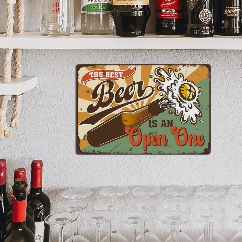 Le logo du bar est un bar familial, avec un logo en métal vintage en étain pour boire, et la meilleure bière est une décoration d'art mural ouvert