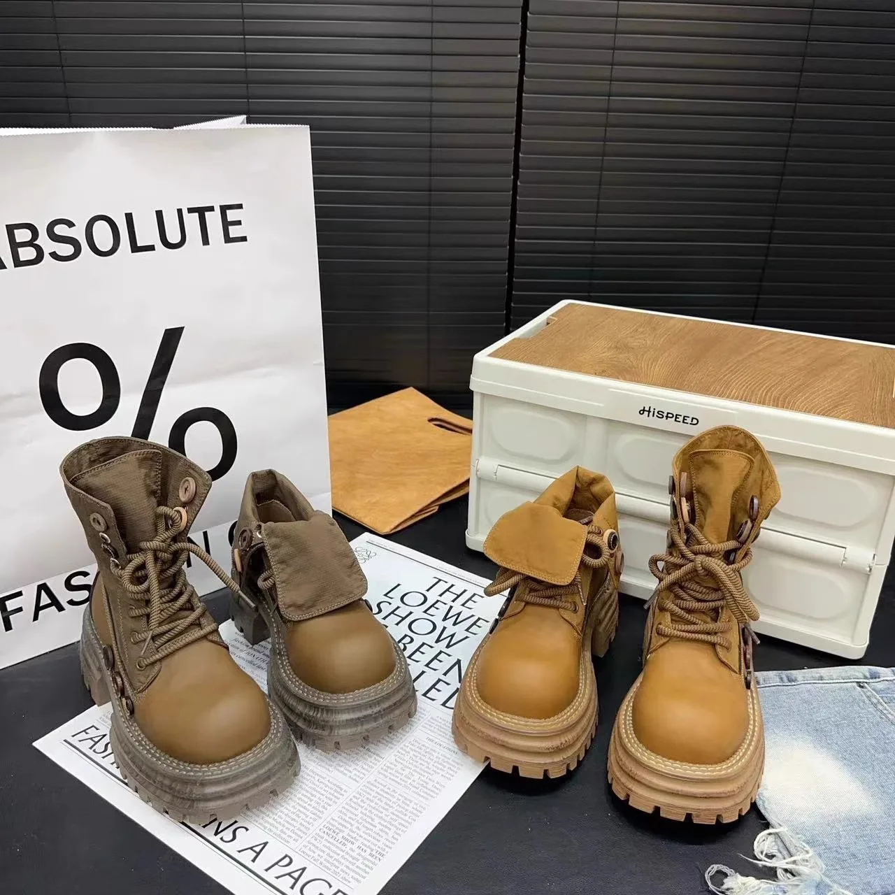 Women's new vintage genuine leather large-toe boots with a turn-down collar, dual-wear buttoned platform thick-soled yellow work boots