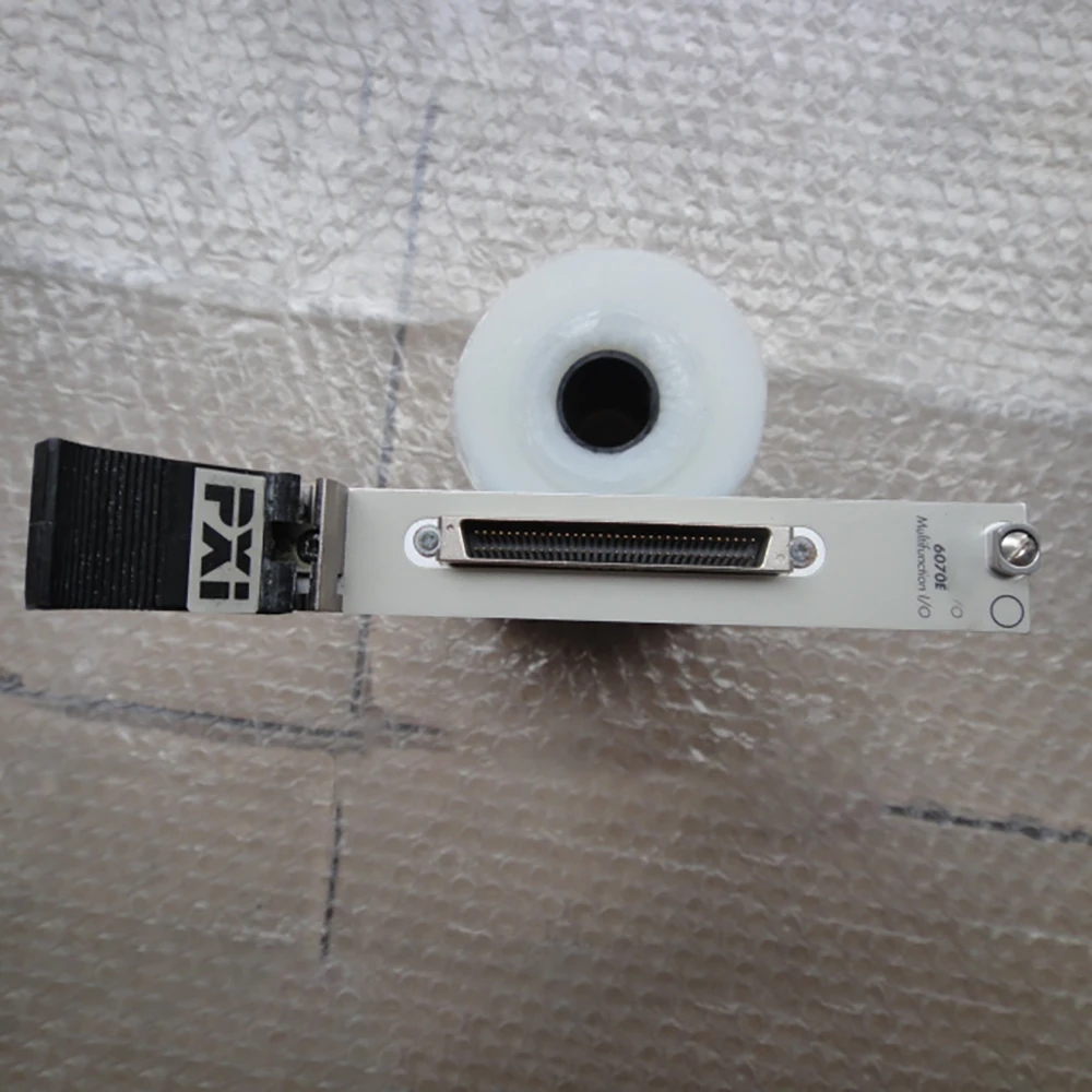 

Многофункциональная плата сбора данных PXI-6070E с 12-битным 16-канальным аналоговым входом