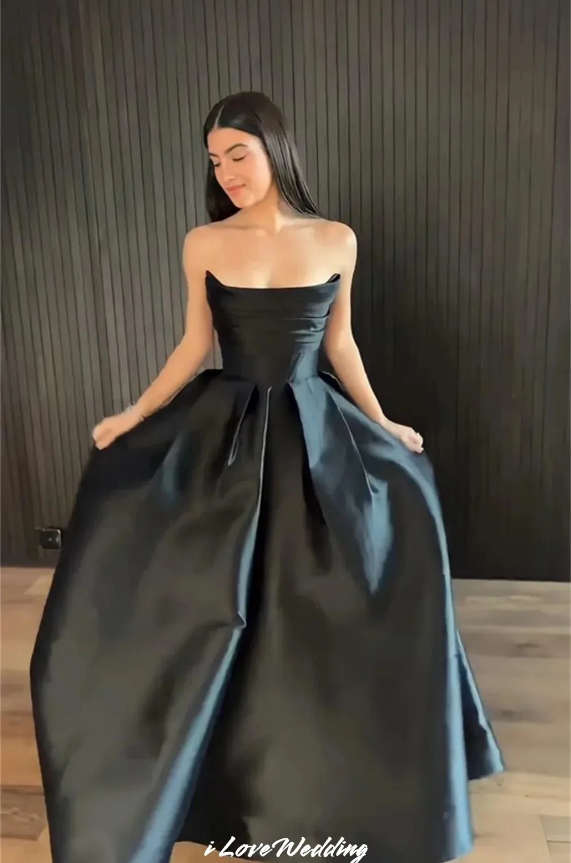 

Black Strapless Prom Dresses 2025 Sleeveless Backless A-Line Evening Dress Floor-Length Pleated Wedding Party Dresses Customized