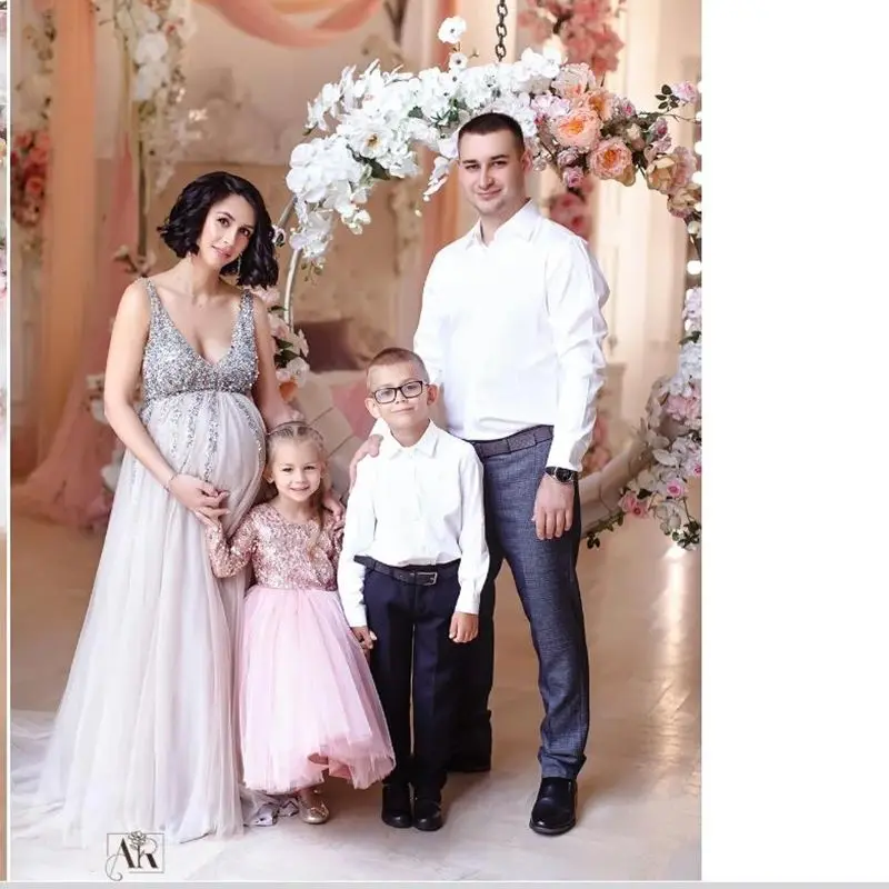 

Shining V-Neck Evening Gown New Fashion Mother and Daugther Dress for Bithday Sequins and Tulle Mommy and Me Photography Dress
