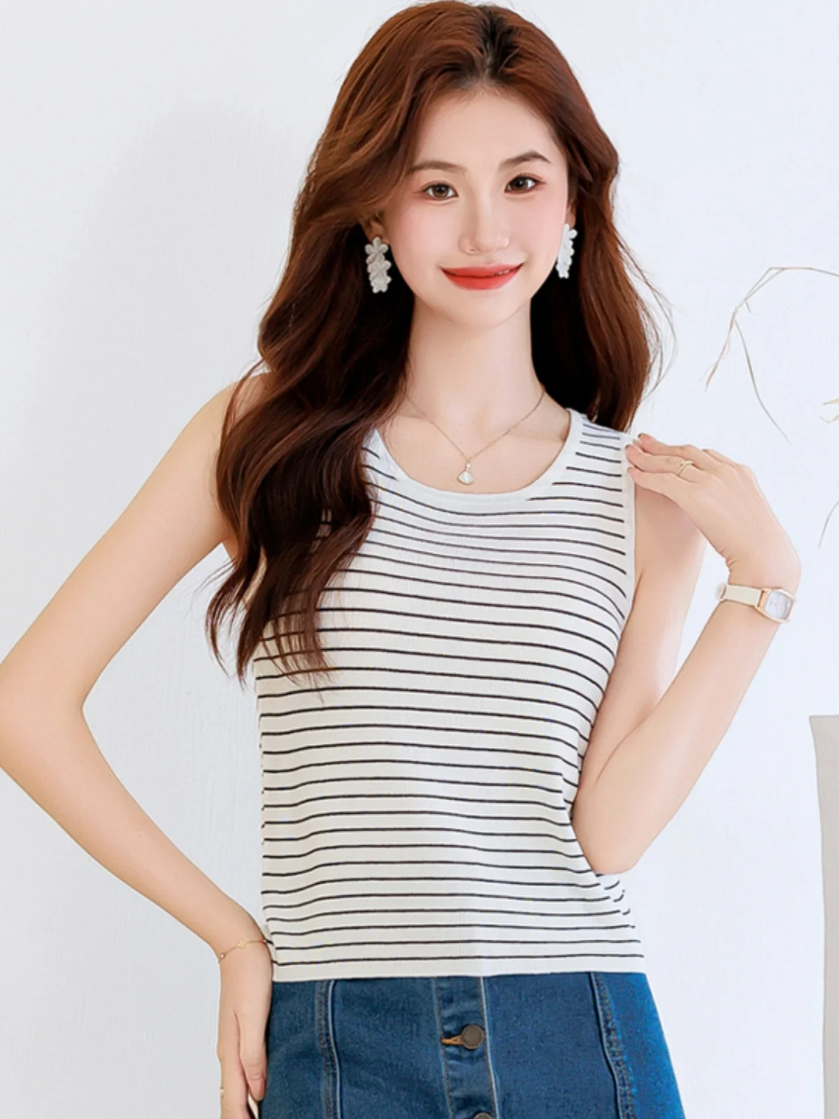 Chaleco tejido a rayas para mujer, Top de seda de hielo Svel ort para ir al trabajo, mezcla de poliéster, corte recto, verano 2024