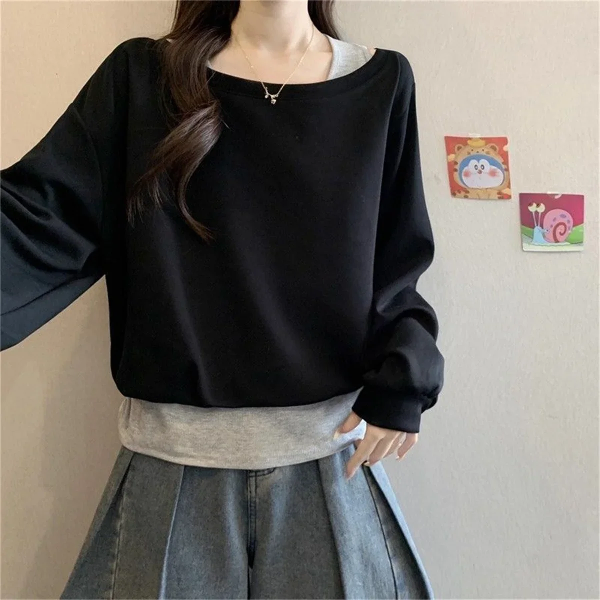 Neuer koreanischer Stil, langärmeliges, schulterfreies Charme-Sweatshirt für Damen, Übergröße, einzigartiges Design, vielseitiges Herbstmode-Oberteil – Detail 9