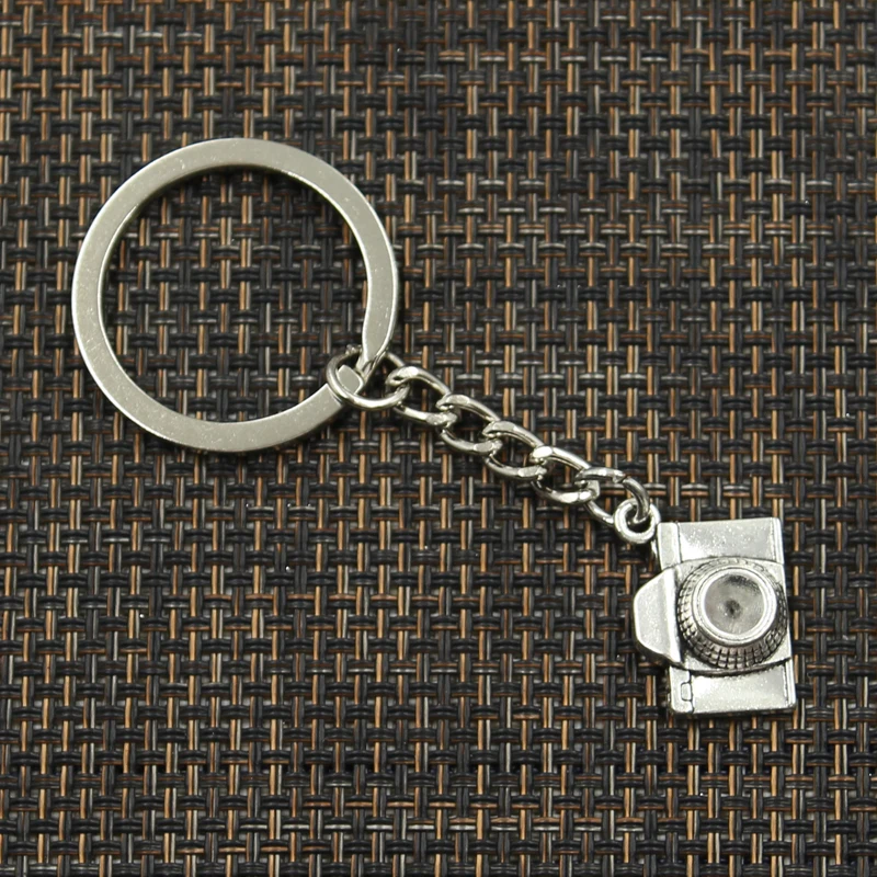 New Fashion Keychain 16x21x6mm Retro Camera Pendants DIY Men Jewelry Car Key Chain Ring Holder Souvenir For Gift