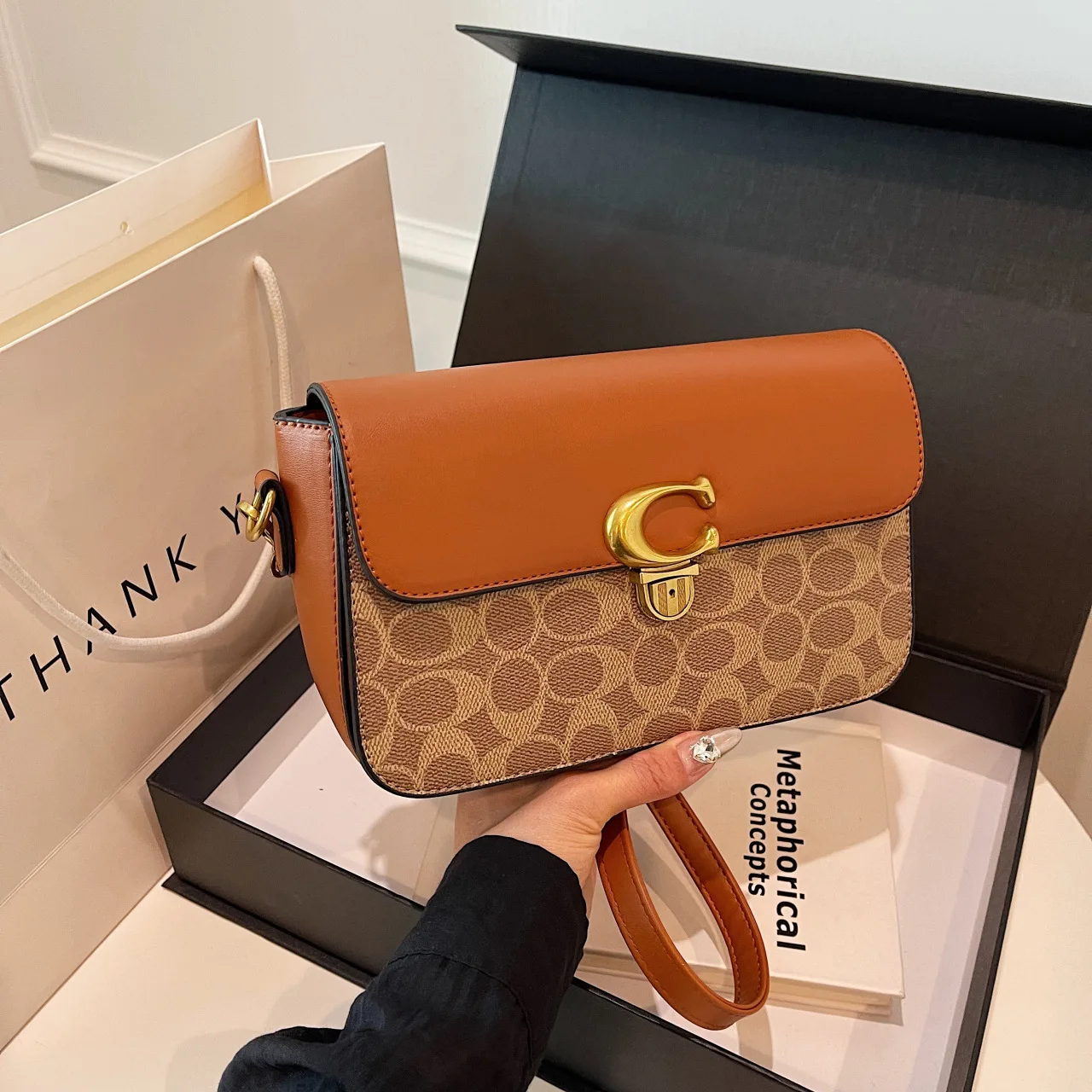 

Классическая квадратная сумка 2024, кошелек через плечо с цветными блоками в стиле ретро, женская сумка через плечо в винтажном стиле, структурированная мини-сумочка