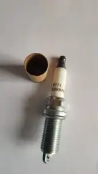 4PCS 9775/REC10WMPB4 SPARK PLUG CHAMPION BRAND COMPASS 2.4