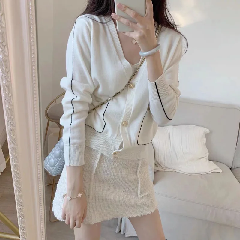 2022 New knitted wool Cardigan Female Short Section Foundation sweater Autumn Winter V Neck Loose Show Thin Cashmere Coat