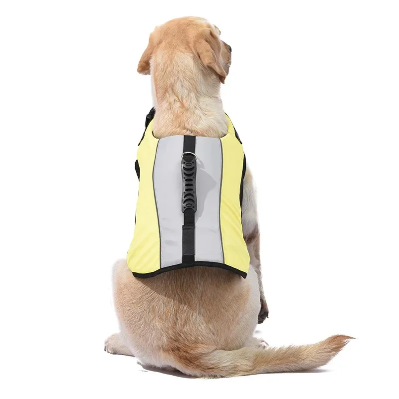 

Dog life jacket with high buoyancy and durable rescue handle, adjustable reflective dog vest, suitable for medium and large dogs