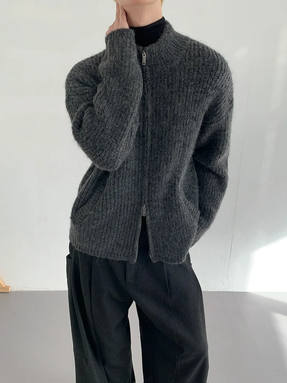 الرجال 2025 الخريف الشتاء جديد سميكة الوقوف طوق سستة سترة البلوزات الرجال الراقية محبوك القمم بلون تريكو #4