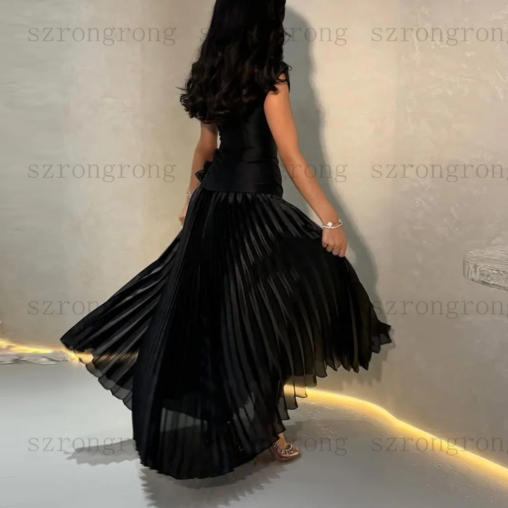 겸손한 오-넥 새틴 Pleated a 라인 긴 사우디 신부 드레스 여성을위한 수제 꽃 민소매 이브닝 가운 맞춤 제작