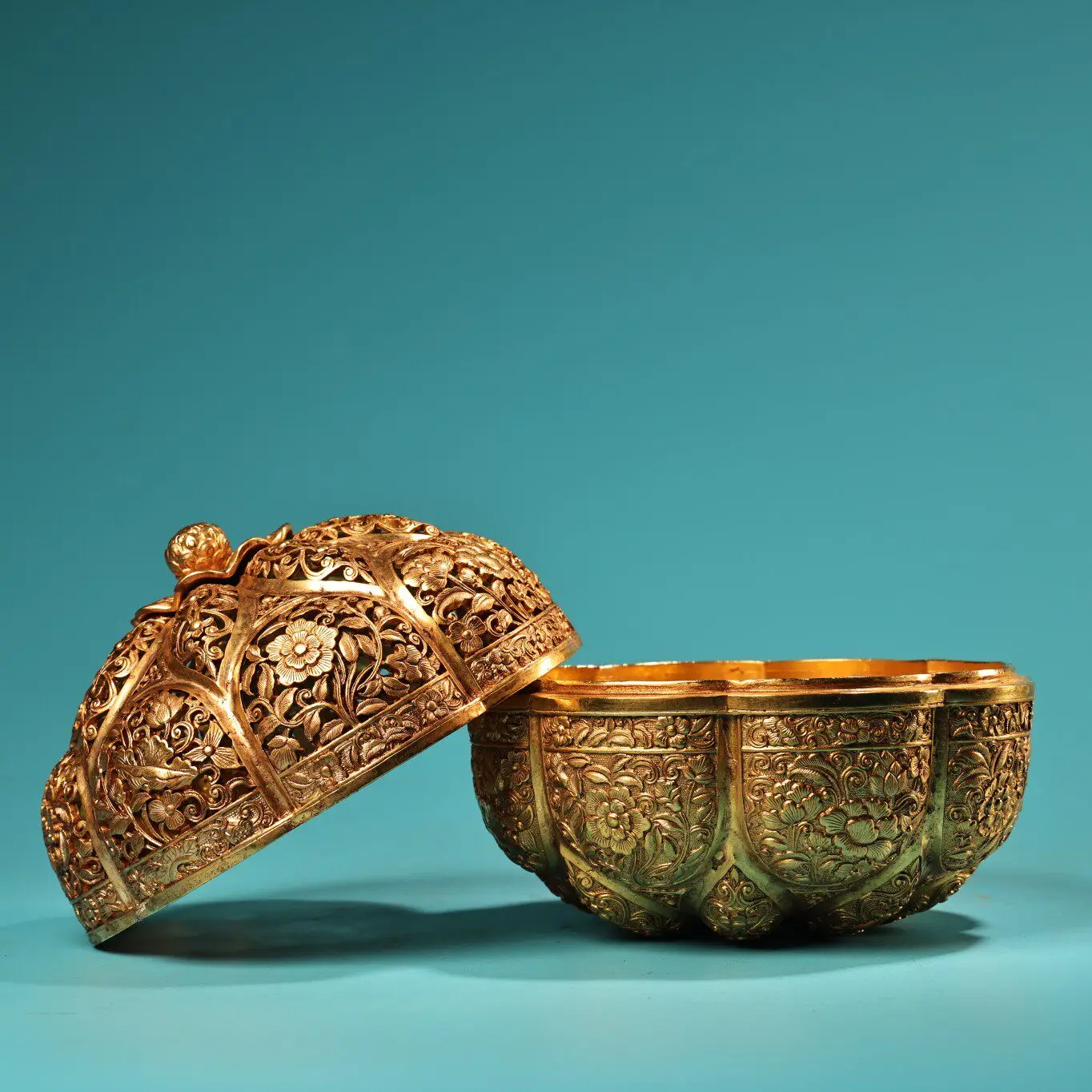Vintage Chinese Copper High Relief Openwork Gilt Jewelry Treasure Box Heavy Patina Fine Carving
