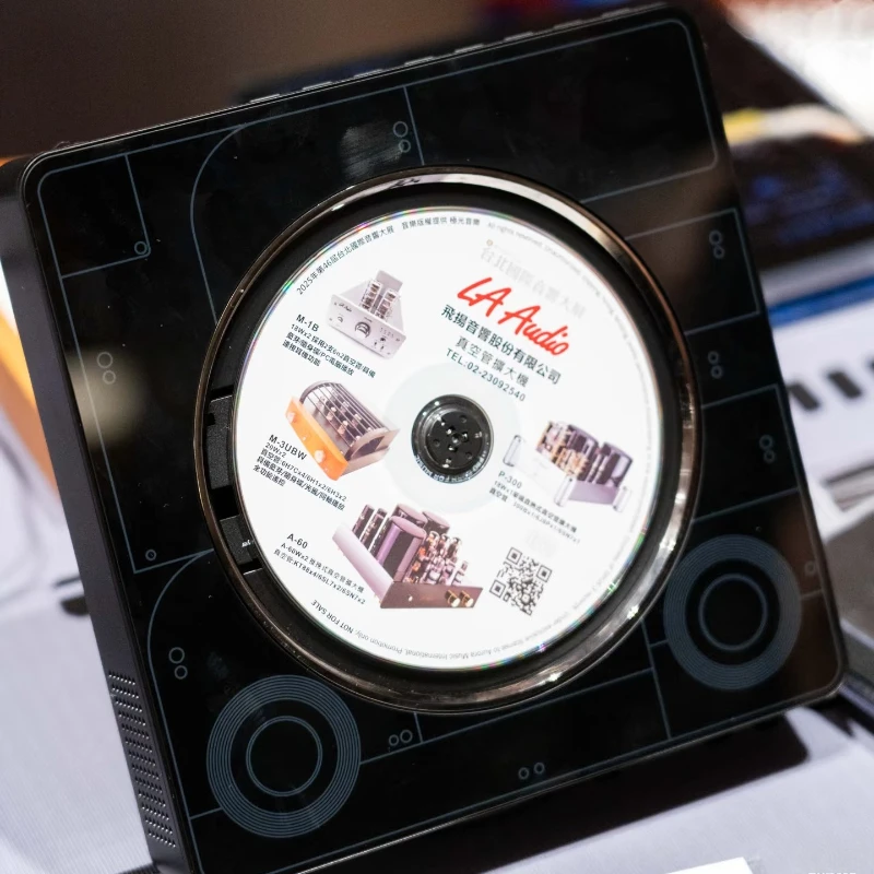 New  CD Audio All-in-One with Independent FM Chip Portable CD Speaker Steel Bead Dial Mechanism Heavy Bass Stereo