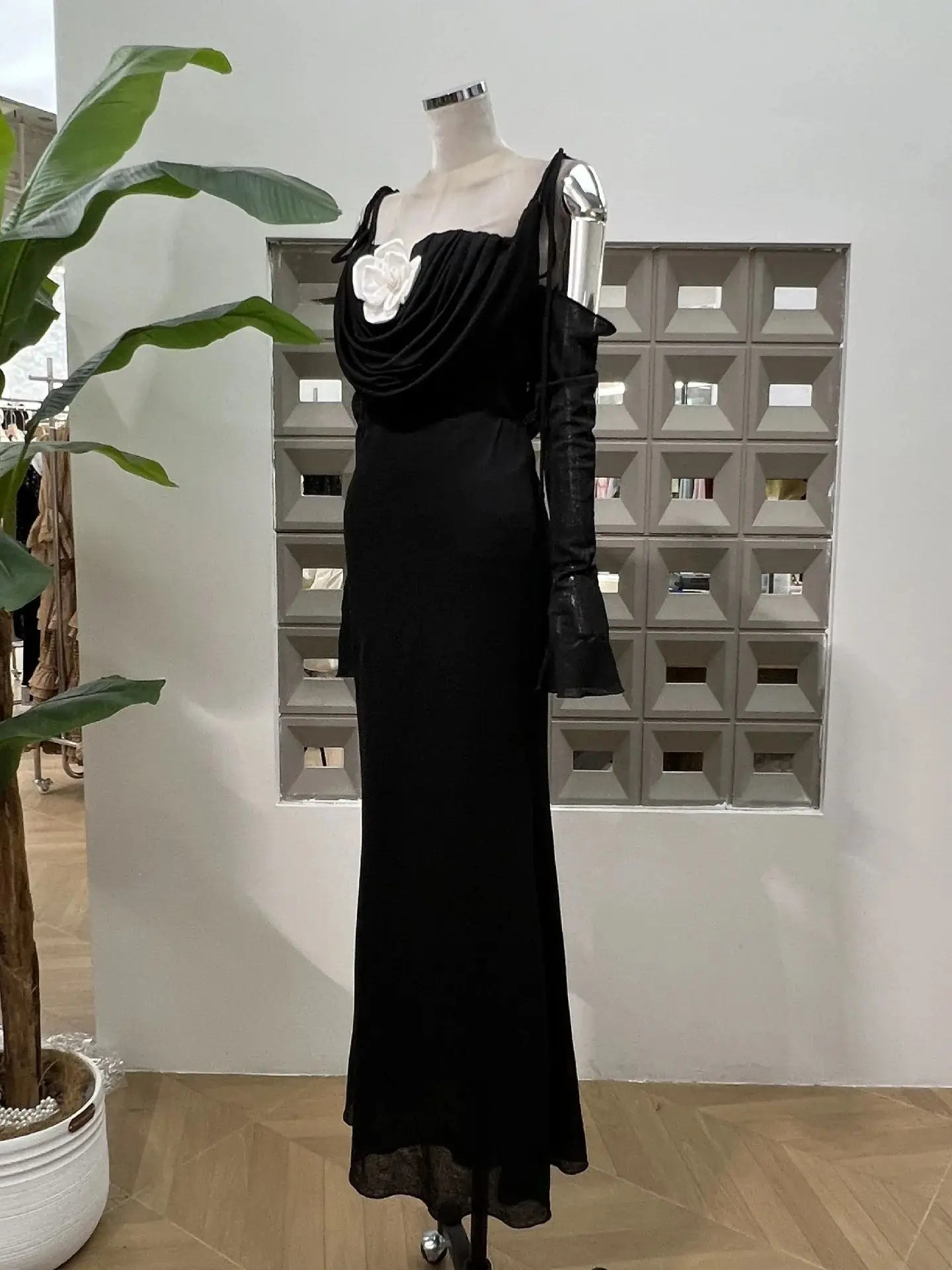 Sexy een schouder geplooide applique hoge taille strapless bodycon jurk zomer 2025, damesmode avondfeest cocktail nieuwe chic