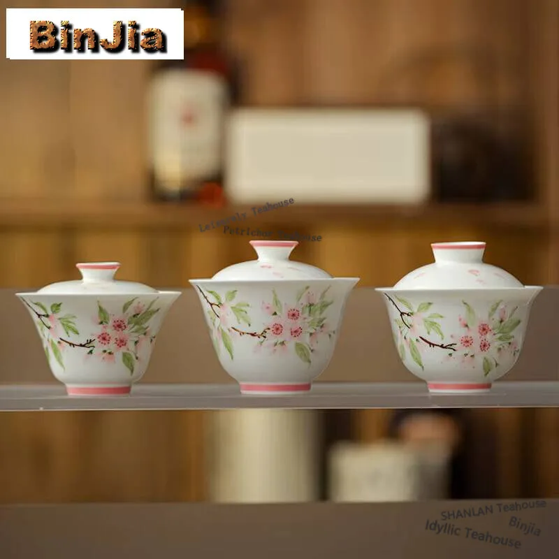 

Powder Hand-painted Peach Blossom Gaiwan Japanese White Porcelain Tea Tureen Tea Brewing Cover Bowl Tea Ceremony Decoration Gift