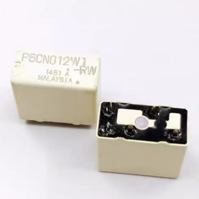 

relay P5CN012W1 12V 5-pin
