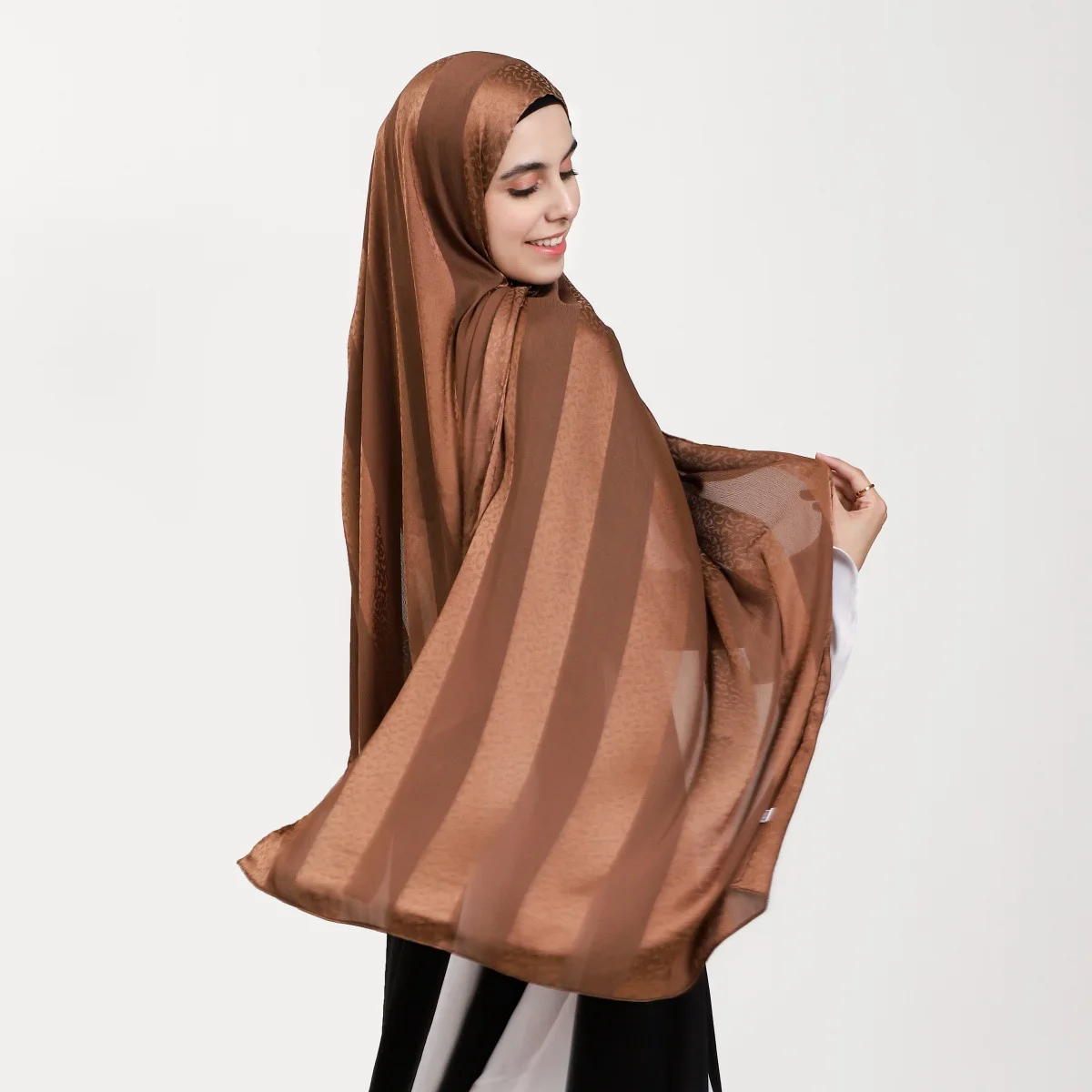 Elegante Muslimische Hijab Frauen Böhmischen Weichen Satin Islam Ramadan Hijabs Foulard Femme Schal Wrap Schal Kopftuch Bufanda Stirnband – Detail 4