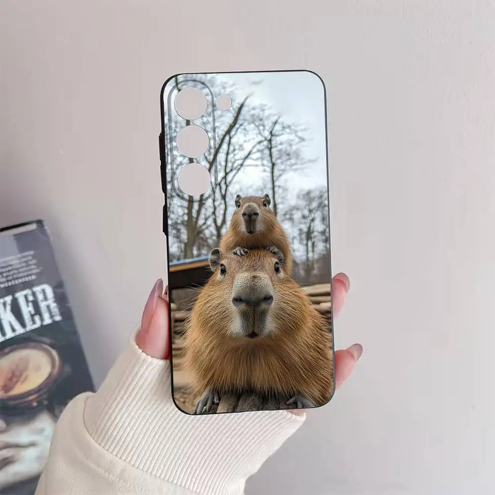 Engraçado bonito animal de estimação capivara caso de telefone para samsung galaxy a73,72,51,53,52,71,22,5g, nota, j7,8,9 capa preta macia