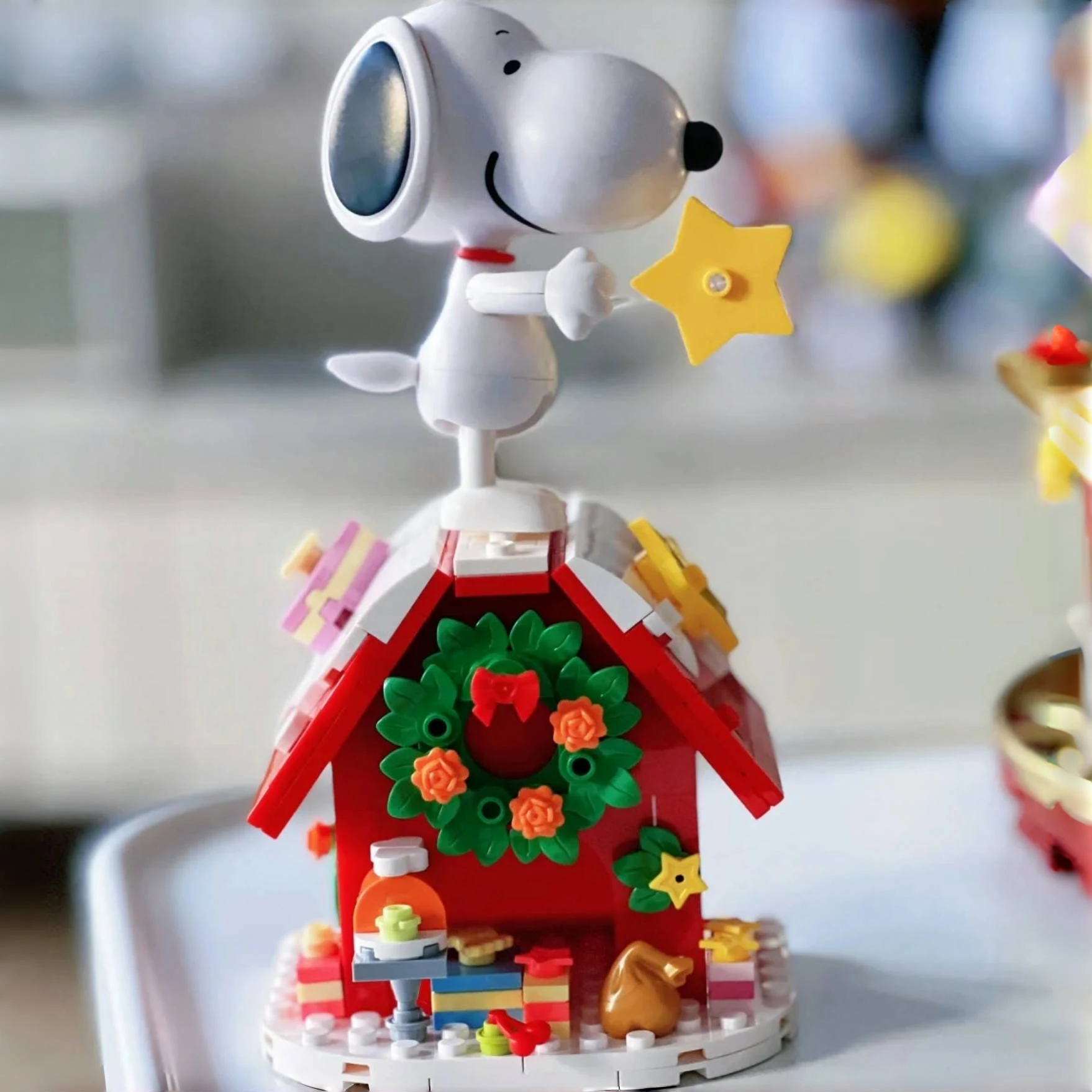 Snoopy Bouwstenen Pinda's Cartoon Circus Beweegbare Carrousel Assemblage Kleine Kinderspeelgoed Model Ornamenten Geschenken.