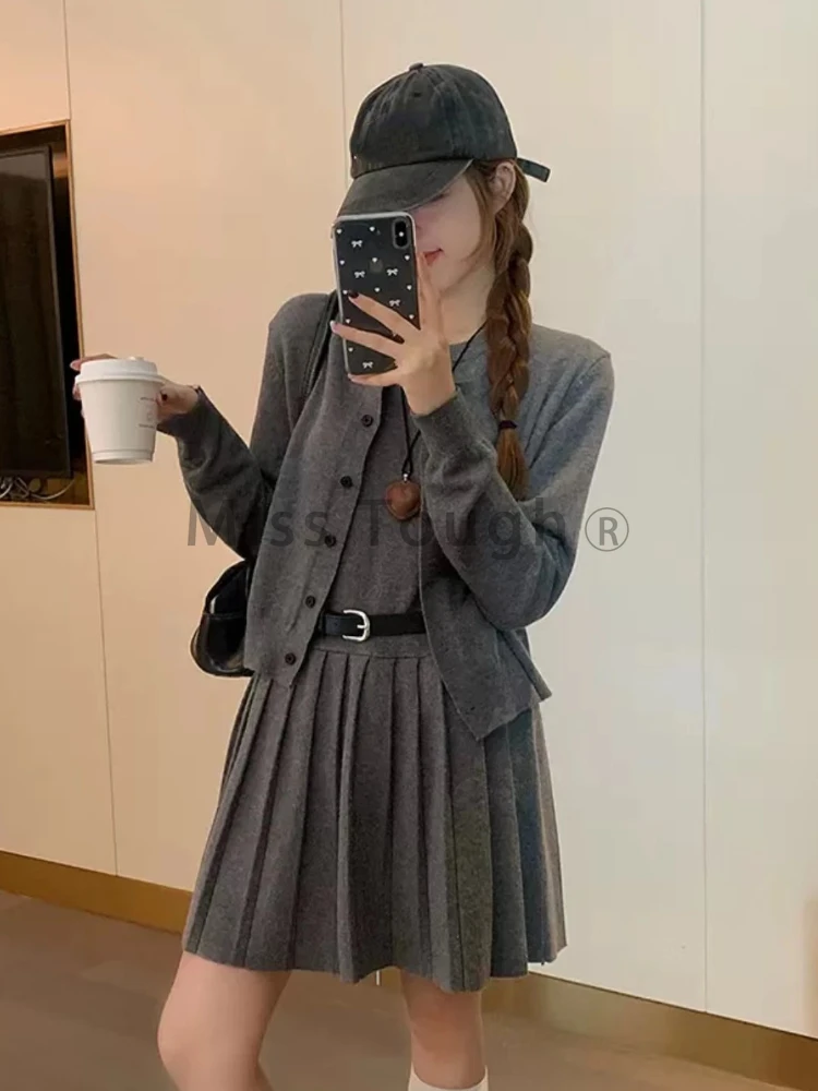 Autumn Korean Fashion Loose 2-piece Set Women Design Retro O-neck Long Sleeve Cardigan Female + Sleeveless Patchwork Dress Suit