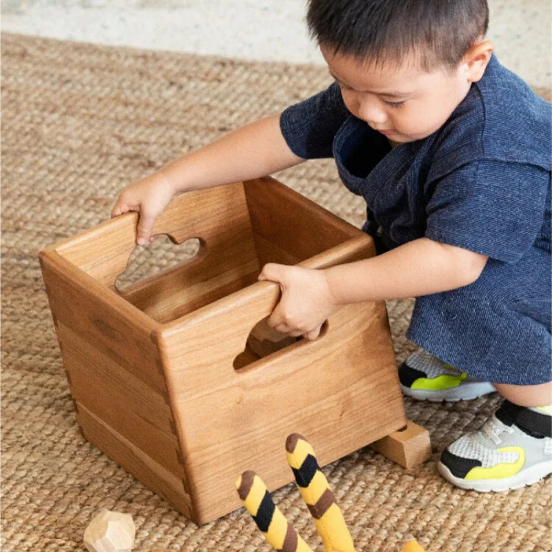 Baina box, children's solid wood portable storage box, square storage box, wooden tool storage box.