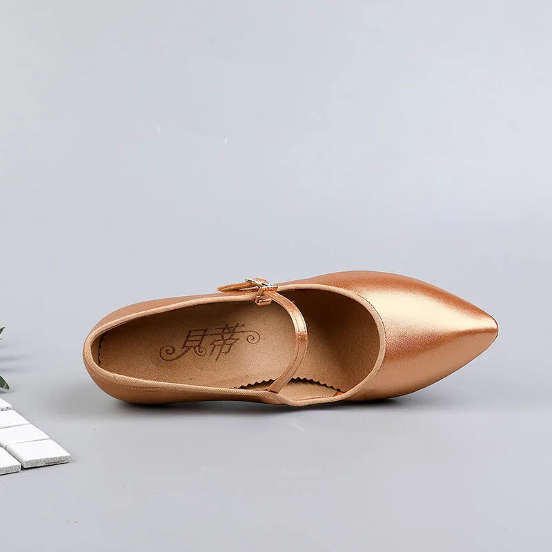 Donne Sala Da Ballo Scarpe Da Ballo Strass BD137 LUNA Tan Raso di Alta Tallone Delle Signore Danza Standard di Scarpe Anti-Slittamento Suola